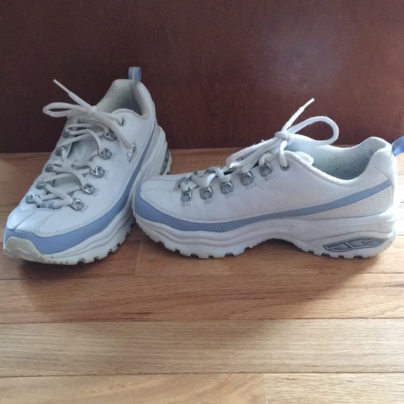 skechers chunky sneakers white